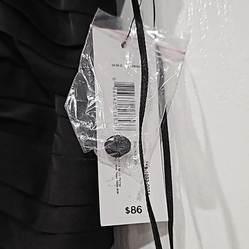 NWT Long black gown with lace top - Picture 6 of 11